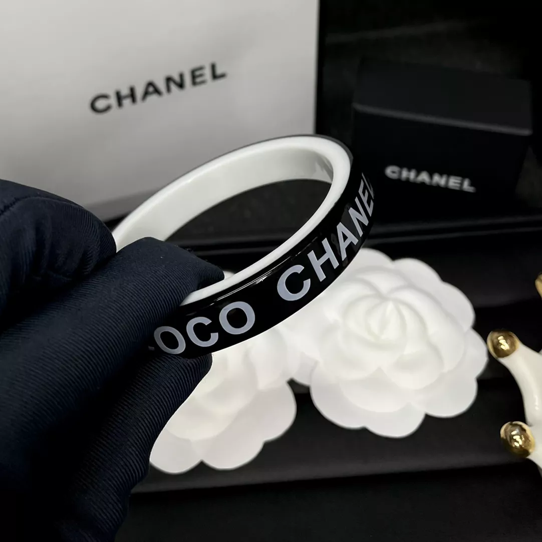 chanel bracelets s_12b0600